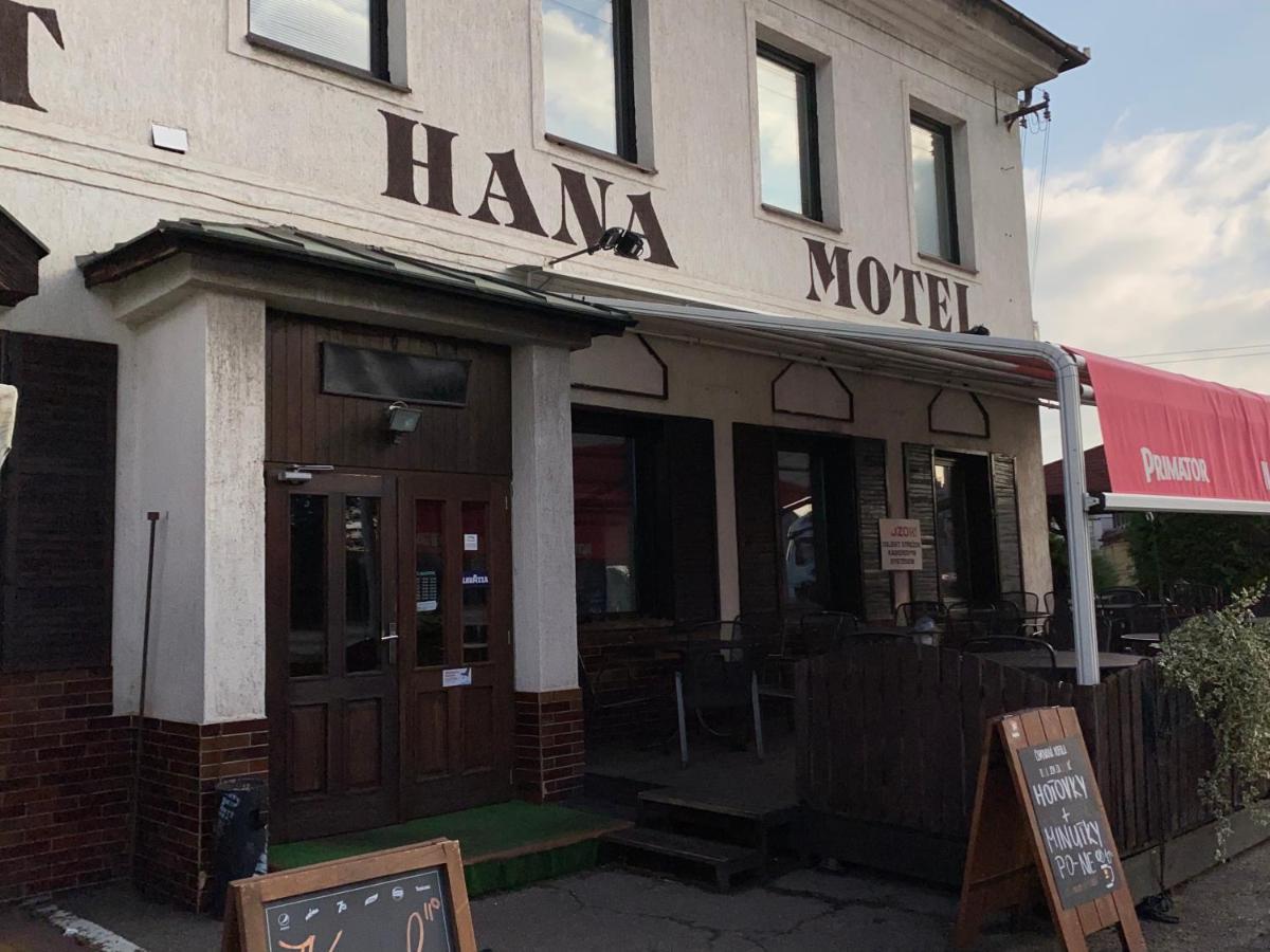 Restaurant Motel Hana Barbara Gastro Sro Ostretin Экстерьер фото