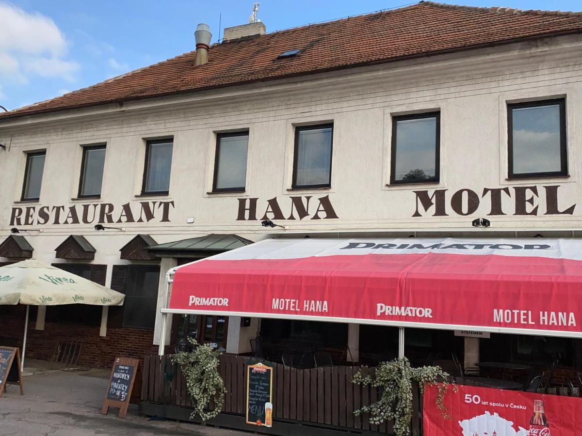 Restaurant Motel Hana Barbara Gastro Sro Ostretin Экстерьер фото